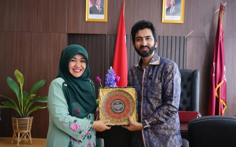 Kunjungan ICE ke UIN Imam Bonjol Padang: Buka Peluang Kolaborasi Internasional bagi Mahasiswa